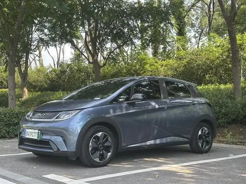 BYD Dolphin 2023