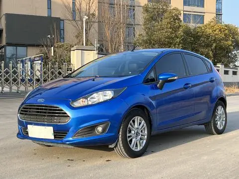 Ford 嘉年华 2013