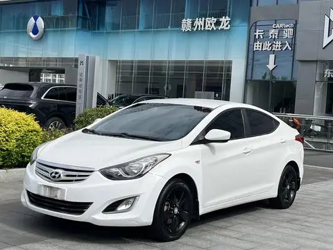 Hyundai Elantra Langdong 2012 — фото 1