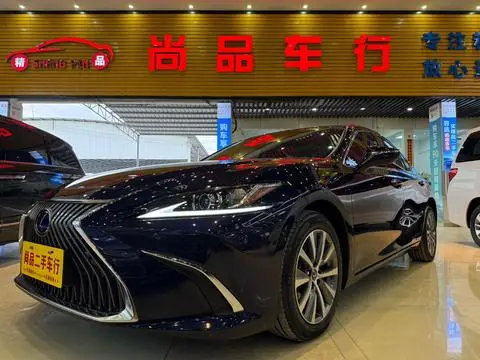 Lexus ES 2018