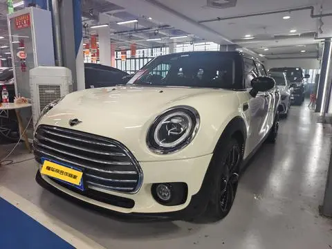 MINI CLUBMAN 2019