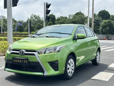 Toyota YARIS L 2015