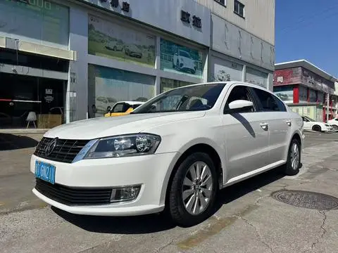 Volkswagen Lavida 2013