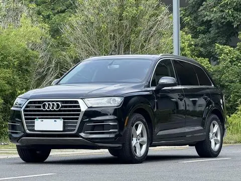 Audi Q7 2016 — фото 1