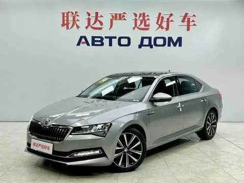 Skoda Superb 2023