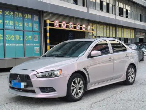 Mitsubishi 翼神 2014