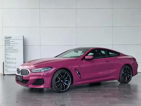 BMW 8 Series 2022 — фото 1