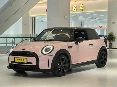 MINI MINI 2023