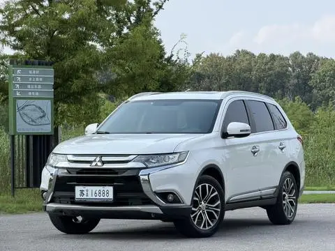 Mitsubishi 欧蓝德 2018