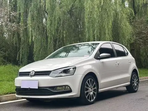 Volkswagen Polo 2016 — фото 1