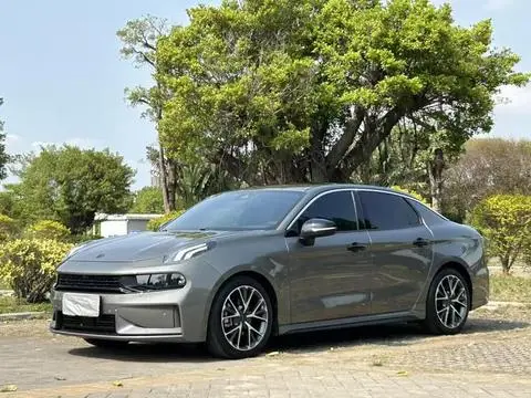 Lynk & Co 03 2022