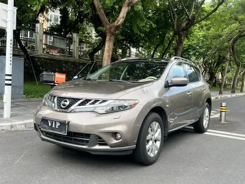 Nissan 楼兰 2011
