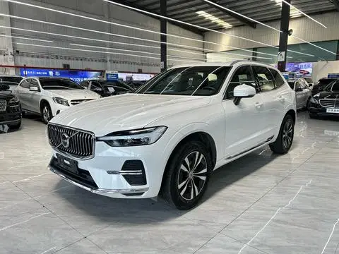 Volvo XC60 2025
