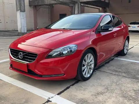 Volvo V40 2014