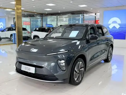 NIO ES8 2023