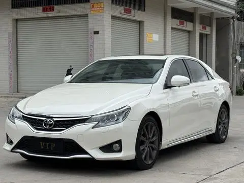 Toyota Reiz 2013