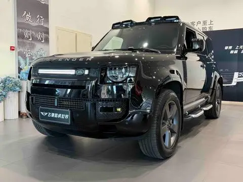 Land Rover 卫士 2025
