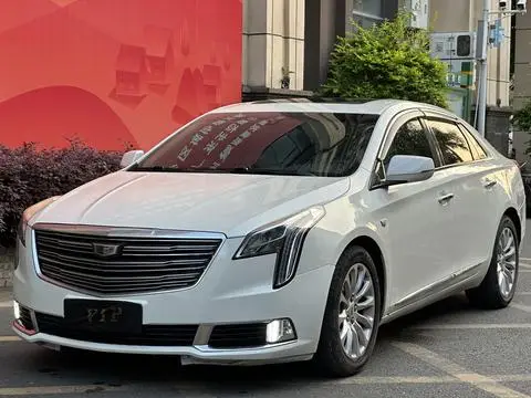 Cadillac XTS 2018 — фото 1
