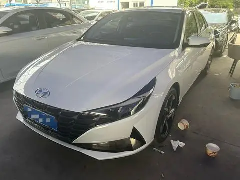 Hyundai Elantra 2021