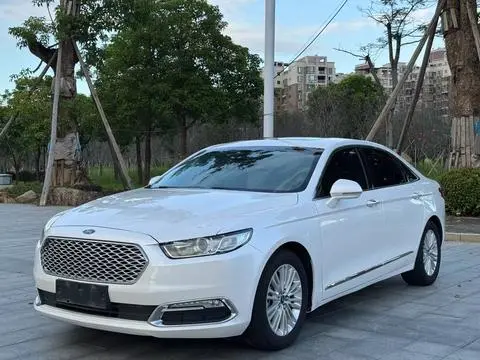 Ford 金牛座 2015