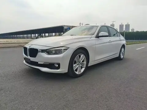BMW 3 Series 2017 — фото 1