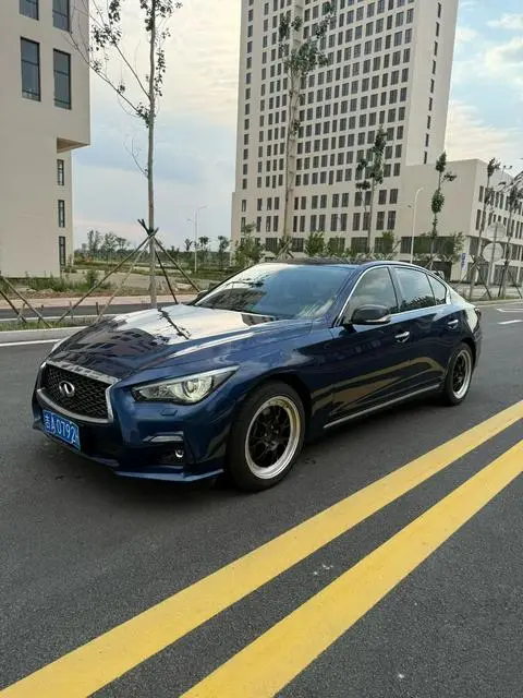 Infiniti Q50L 2016