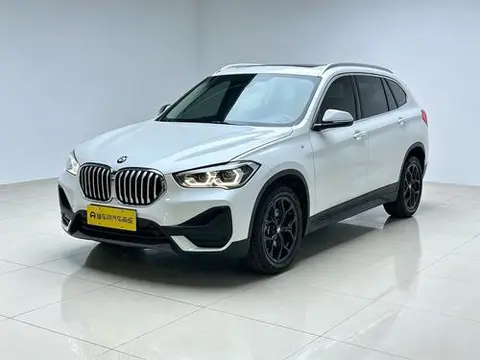 BMW X1 2022 — фото 1