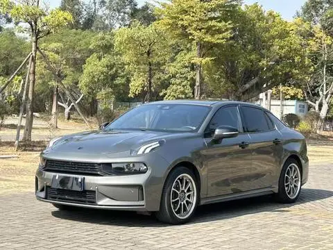 Lynk & Co 03 2022