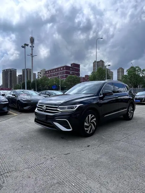 Volkswagen Tiguan L 2022