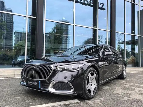 Mercedes-Benz 迈巴赫S-Class 2023
