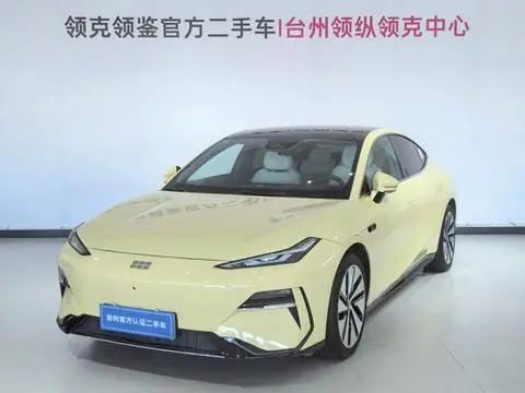 Geely E8 2024