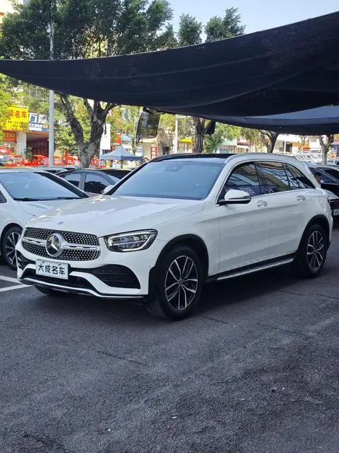 Mercedes-Benz GLC 2022 — фото 1
