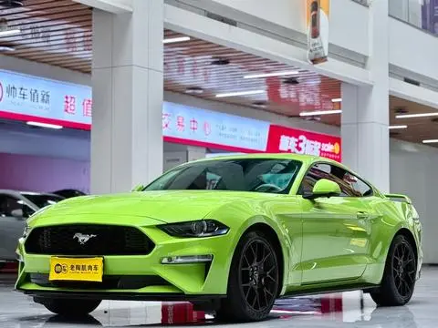 Ford Mustang 2021 — фото 1