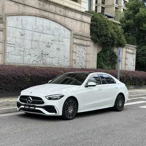 Mercedes-Benz C-Class 2024
