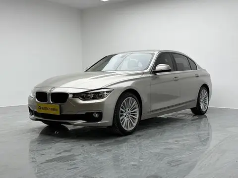 BMW 3 Series 2018 — фото 1