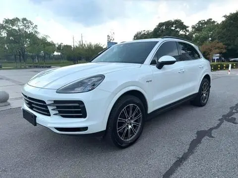 Porsche Cayenne E-Hybrid 2021