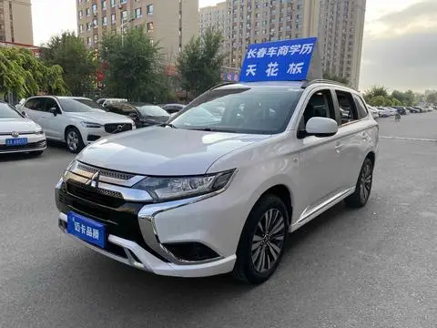 Mitsubishi 欧蓝德 2021