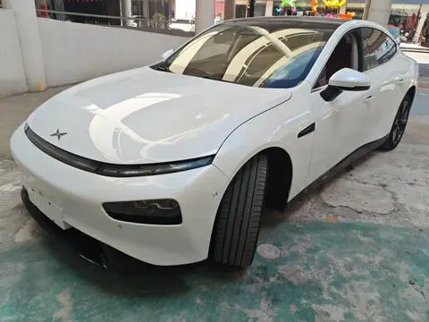 XPeng 小鹏P7 2021