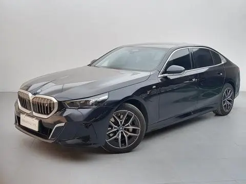 BMW i5 2025