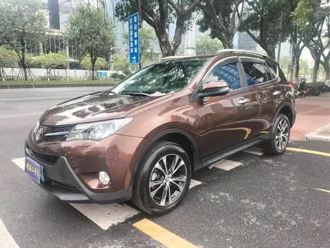 Toyota RAV4 2015