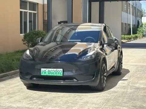 Tesla Model Y 2022 — фото 1