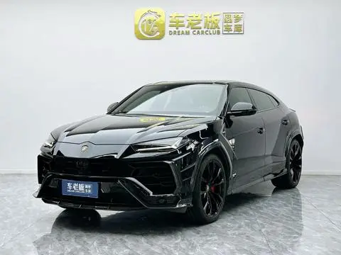 Lamborghini Urus 2022 — фото 1