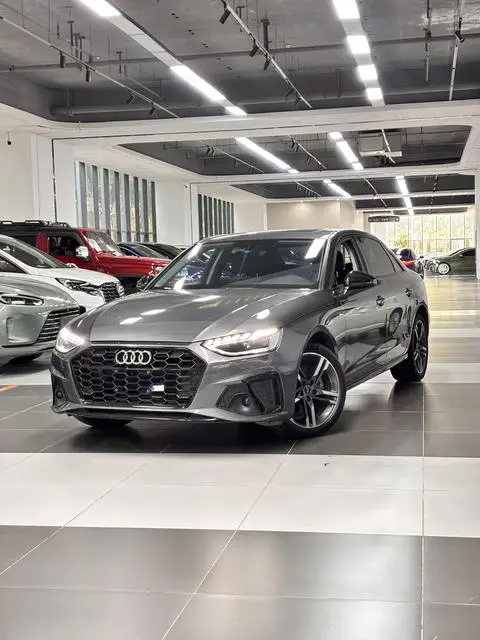 Audi A4L 2022