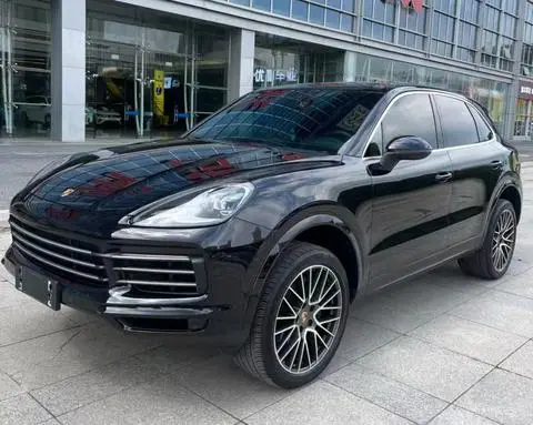 Porsche Cayenne 2019 — фото 1