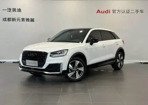 Audi Q2L 2020 — фото 1