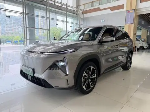 Geely L7 2023