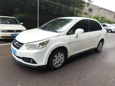 Venucia D50 2015