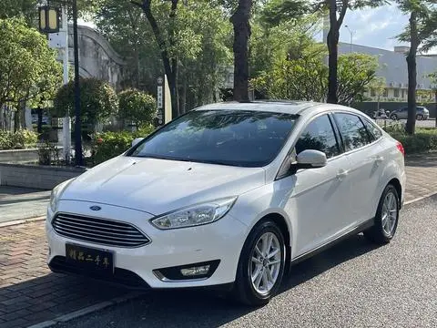 Ford Focus 2017 — фото 1