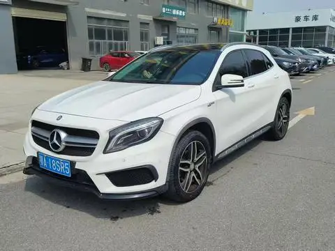 Mercedes-Benz GLA 2016