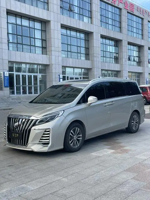 Buick GL8 2017